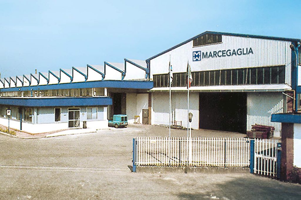 Palo Separatore 2 Unità Nero Con Nastro Estensibile Rosso Di 3 M 350 X